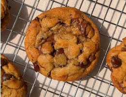 Chocolate Chip Cookie